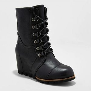 Marisol Merona or Sorel Jane of of arctic BLACK